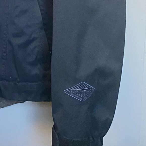 Women’s Columbia Titanium Jacket with Omni-Tech - Picture 4 of 4